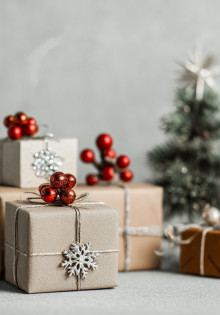 Дарить ли подарки коллегам на праздники?